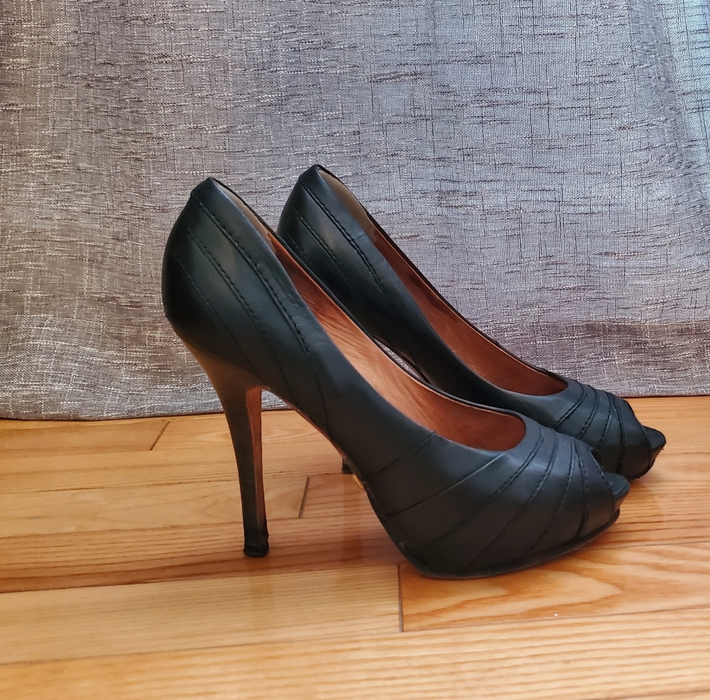 L.A.M.B. black leather shoes
